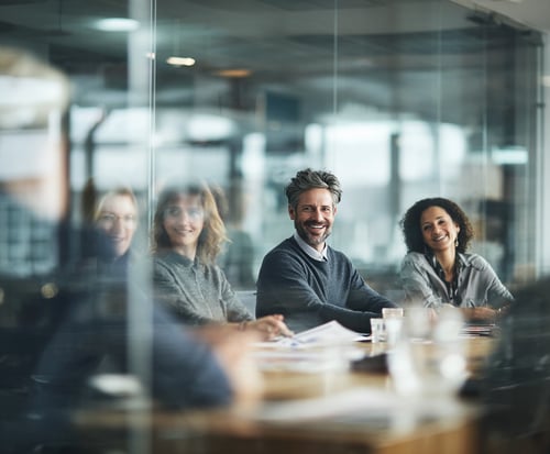 u3988972358_A_realistic_photo_in_a_modern_bright_office._A_sm_e569e864-71e4-4bab-b0b5-ae1757181bc5_0 u3988972358_A_realistic_photo_in_a_modern_bright_office._A_sm_e569e864-71e4-4bab-b0b5-ae1757181bc5_0